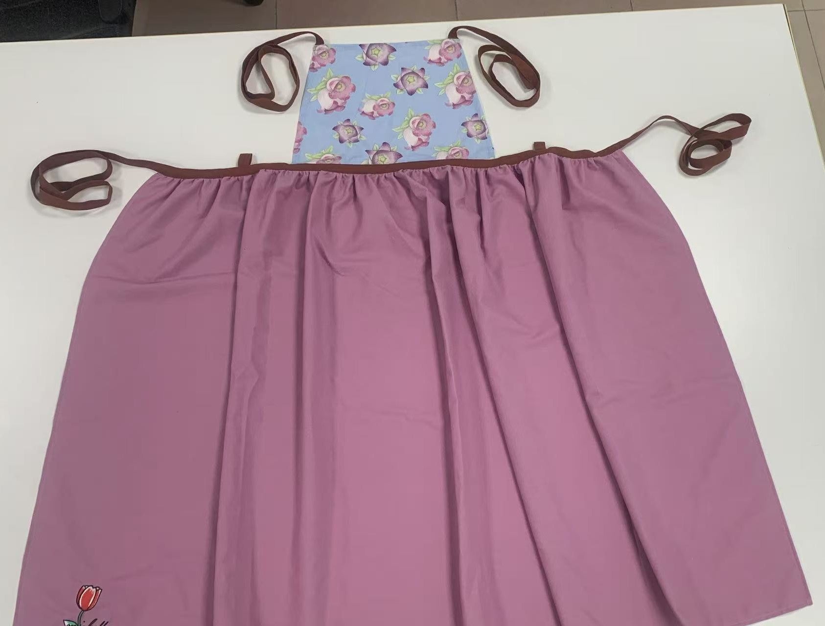 新品 マーガレットハウエル キッチンコレクション ギャルソンエプロン 2.1万 MARGARET HOWELL（マーガレットハウエル）の「MHL APRON
