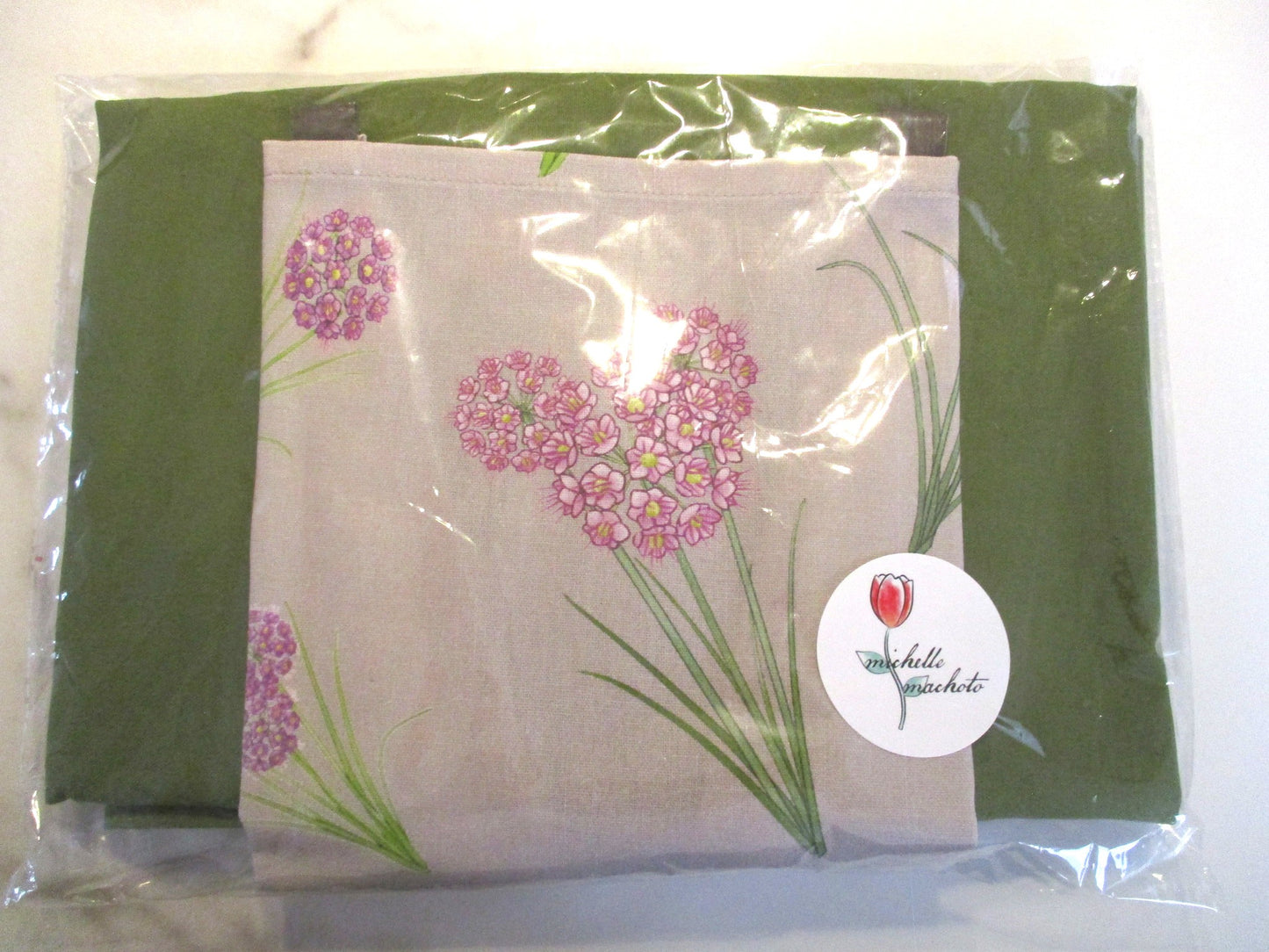 [Michelle Machoto] Michelle Machoto Pickled Radish Pattern Long Wide Gathered Apron D-0009