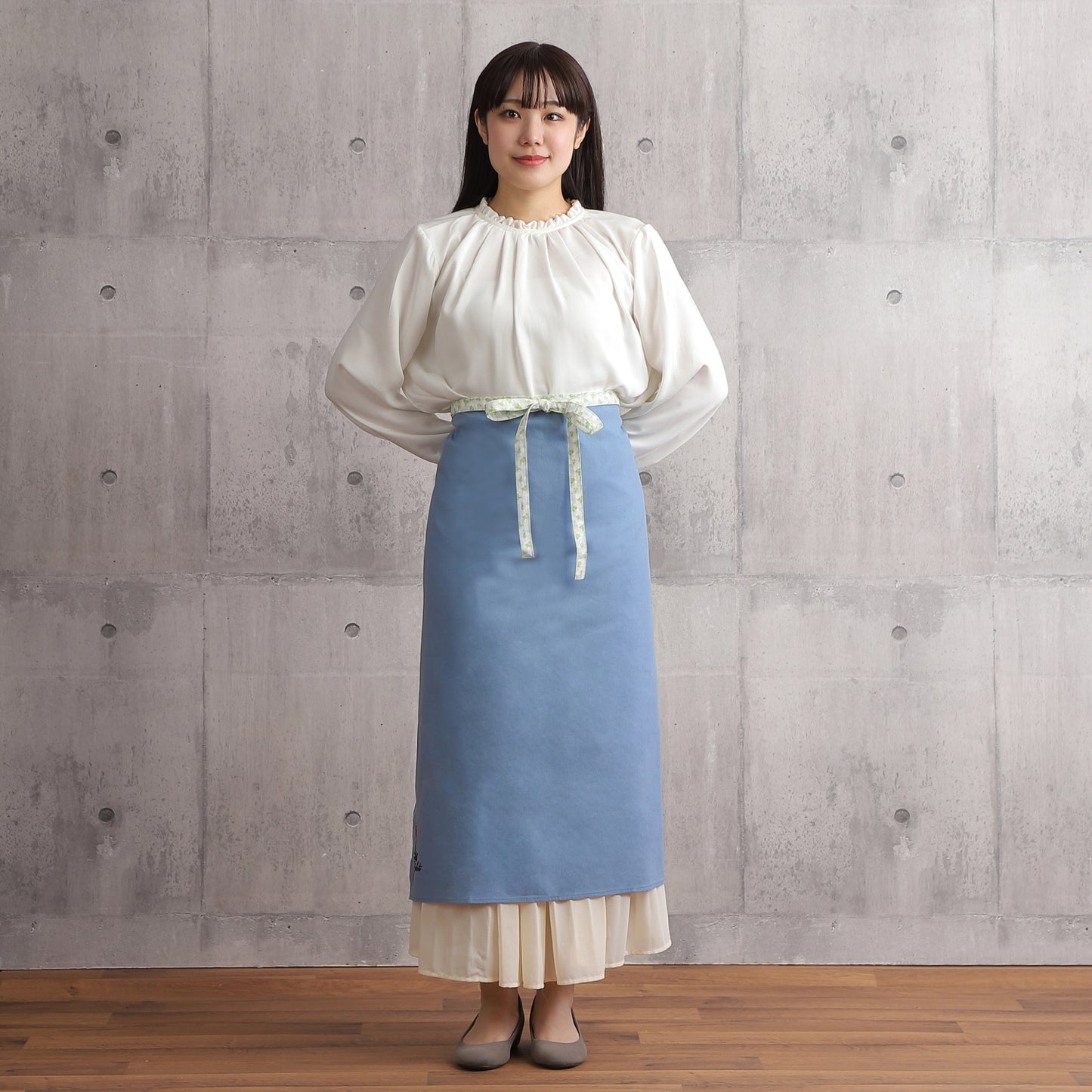 [Michelle Machoto] ミッシェルマコット アオノツガザクラ柄 ソムリエエプロン D-0601-2