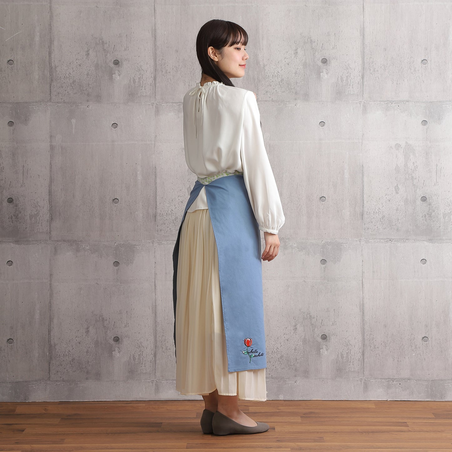 [Michelle Machoto] ミッシェルマコット アオノツガザクラ柄 ソムリエエプロン D-0601-2